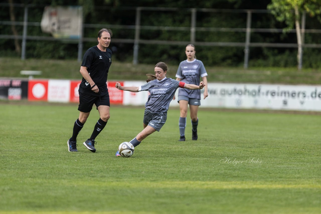 Bild 253 - Loewinnen Cup